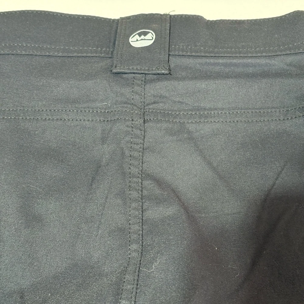 Wrangler Men's Black Shorts NWT size 46